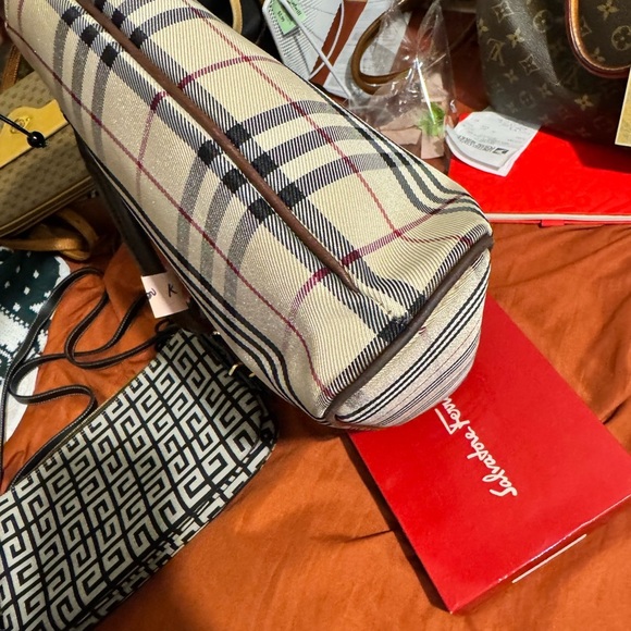 Burberry Plaid Tote Bag - Picture 7 of 12